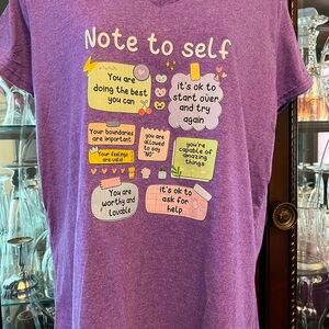 Gilden v neck purple t shirt. Size L